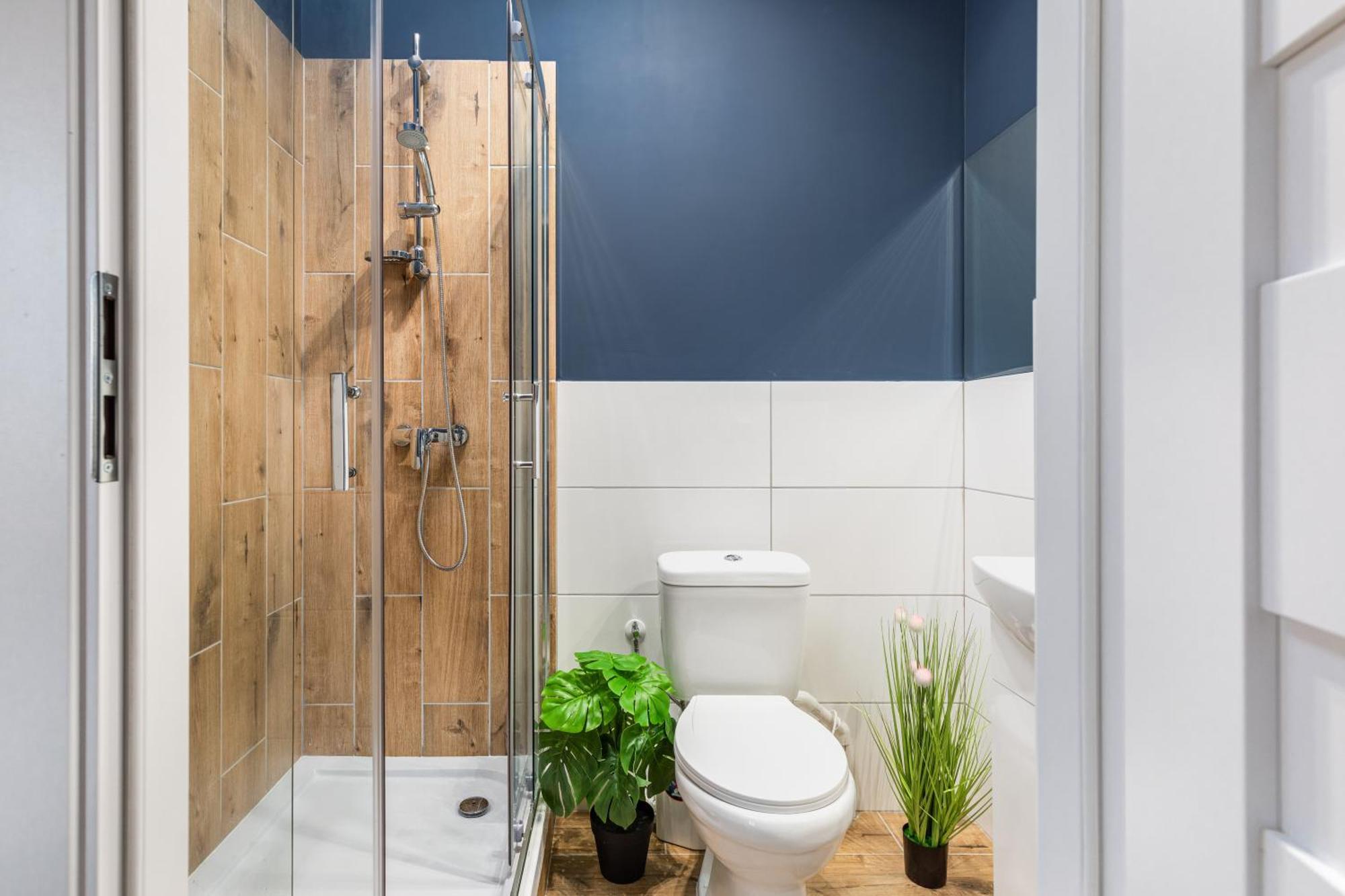 Apartly - 2, Czarnieckiego 11 Dworzec